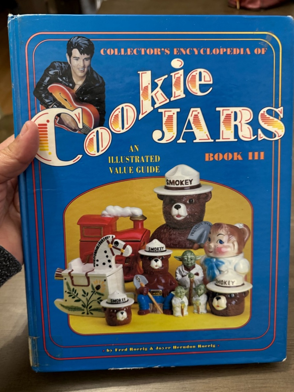 Collector's Encyclopedia of Cookie Jars Book III - Blue Cover